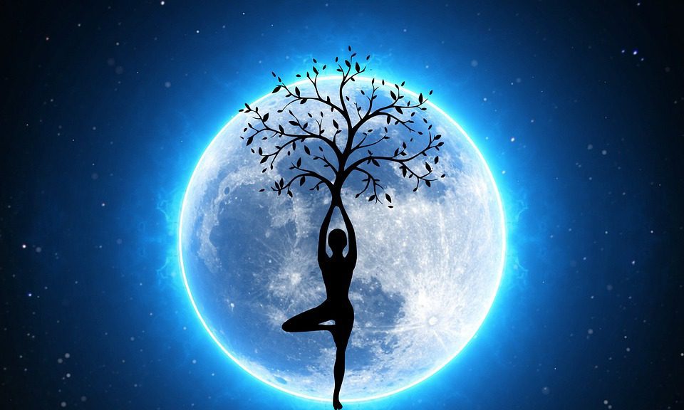 A meditation for women to balance the moon centres - Yogigems
